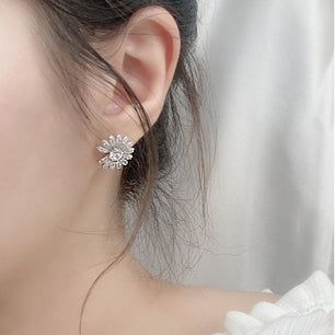 Beautiful Moissanite CZ Daisy Flowers Silver Stud Earrings