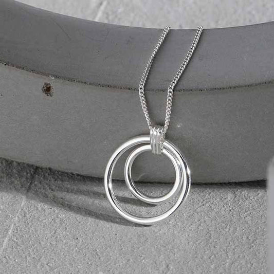 Simple Daughter Circle Rings Silver Necklace