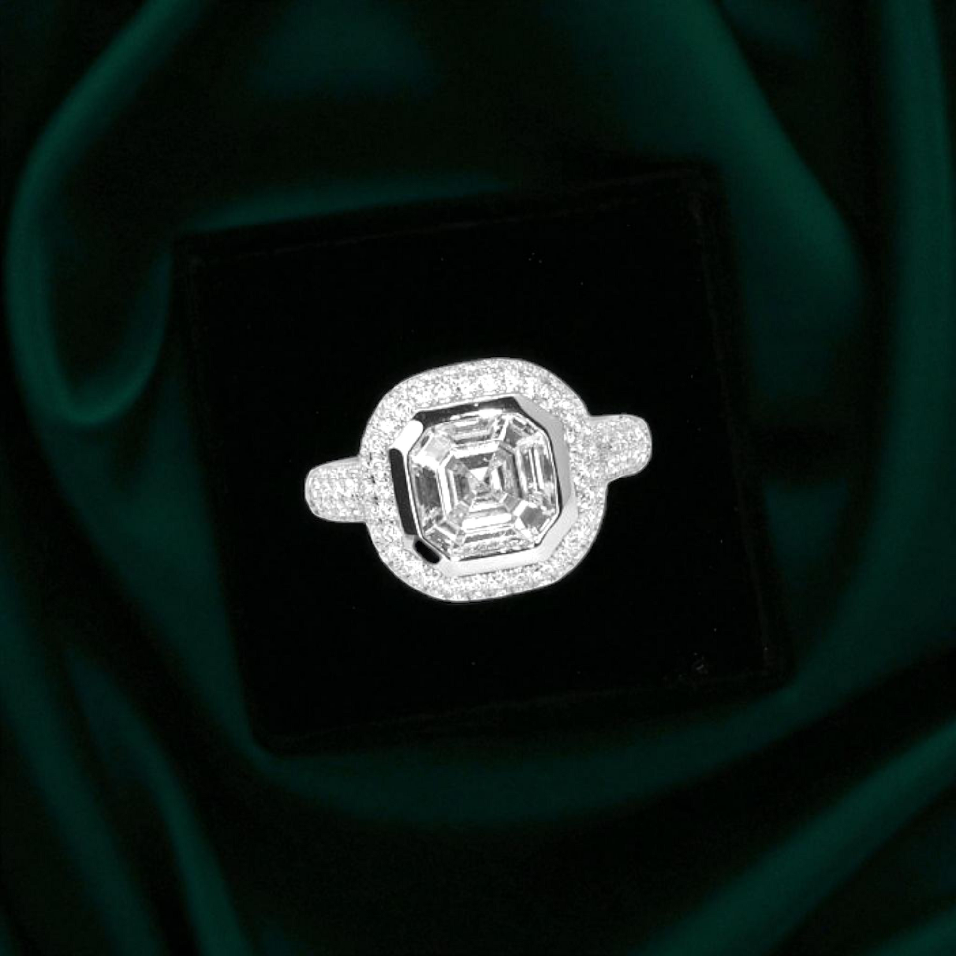 Vintage Emerald Illusion Silver Ring